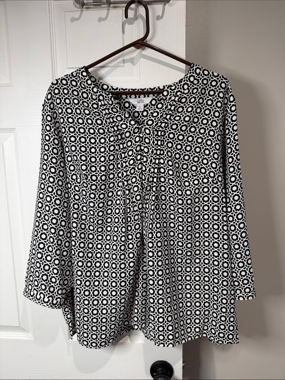 croft & barrow Black and White Geometric Tunic
